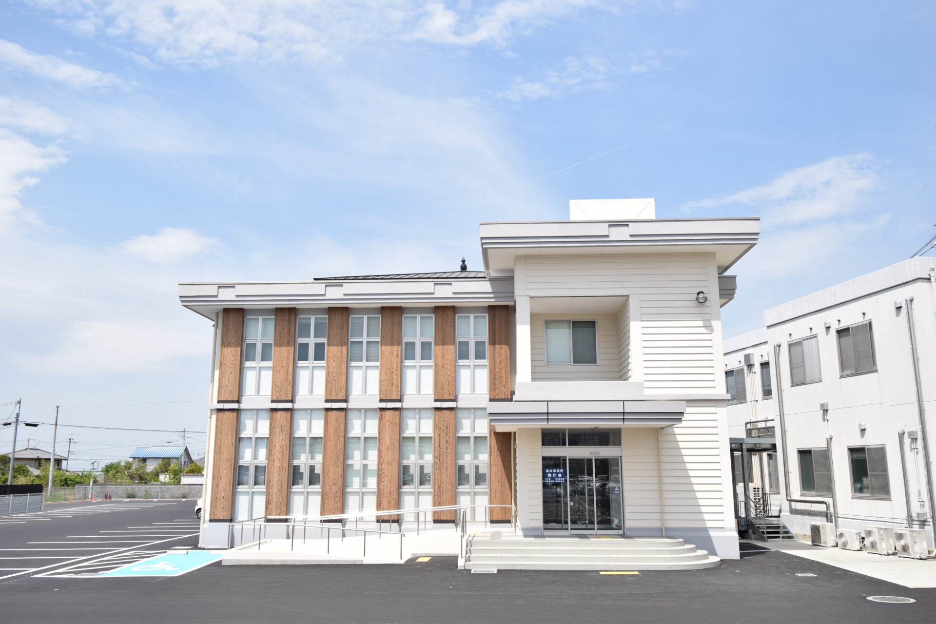 岩出市役所南庁舎
